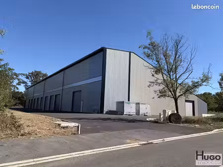 local 2400 m² mazeres