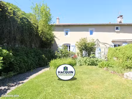 maison 7 pièces 220 m²
