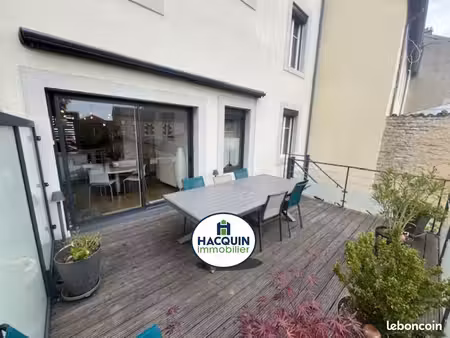 maison de ville 8 pièces 208 m²
