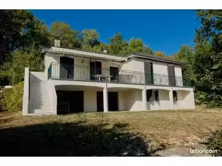maison 6 pièces 140 m²