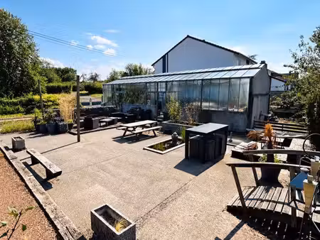 terrain constructible avec serre agricole