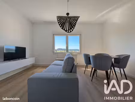 appartement 3 pièces 55 m²