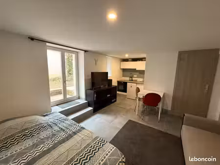 studio meublé avec jardin privatif artem