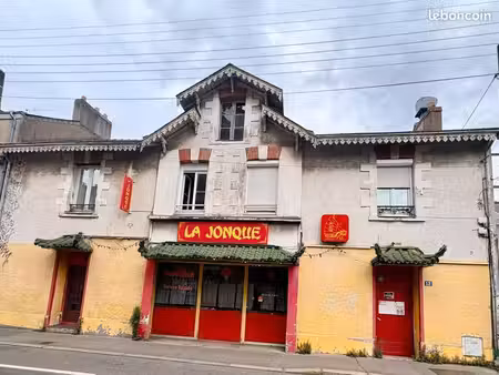 local commercial 141 m²