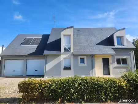 maison familiale 136 m² – 4 chambres – terrain arboré 1 117 m² – proche bois de l'huisseri