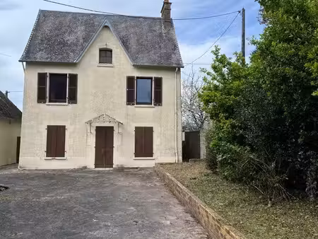 maison à vendre – bricqueville-sur-mer – fort potentiel