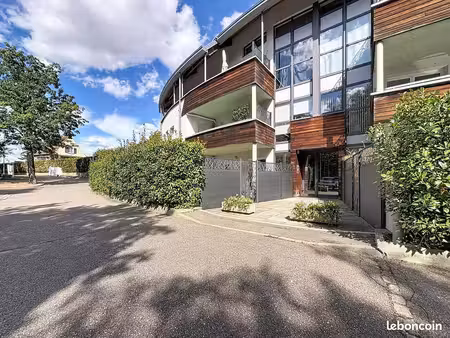 appartement 4 pièces 79 m²