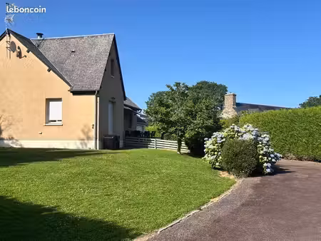 pavillon 3 chambres - poêle à granulés - sur grand terrain clos