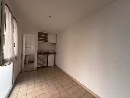 à louer – studette 12 m² – centre-ville de montauban
