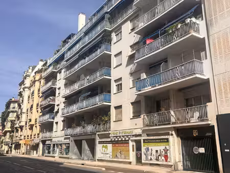garage a louer – 13 m² - gare du sud