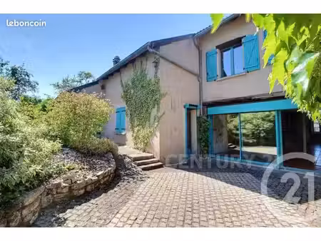 ferme 7 pièces 237 m²