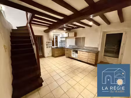 maison de village en pierres t3