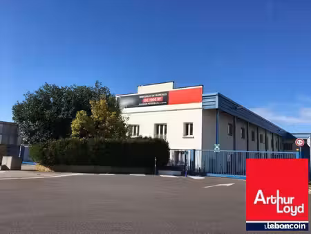 bureaux 79 m²