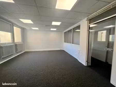 bureaux 120 m²