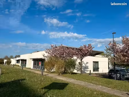 bureaux 1 753 m²