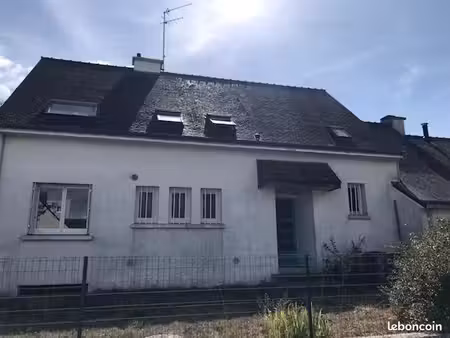 maison trois pièces saint avé