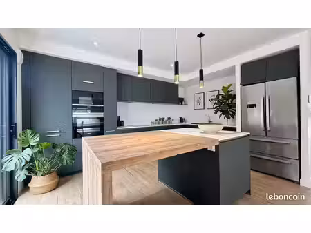 maison 6 pièces 142 m²