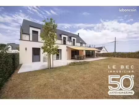 maison 8 pièces 238 m²