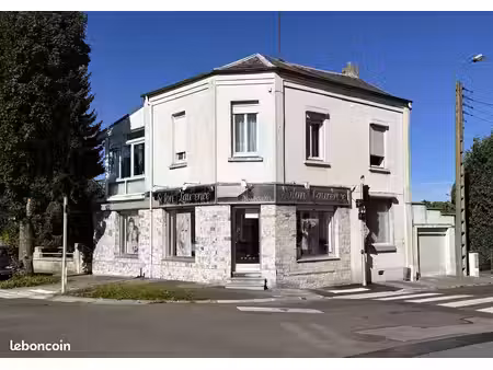 maison 9 pièces 145 m²