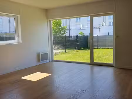 maison chap armebntieres 3 chambres  beau jardin prox lille 205 000