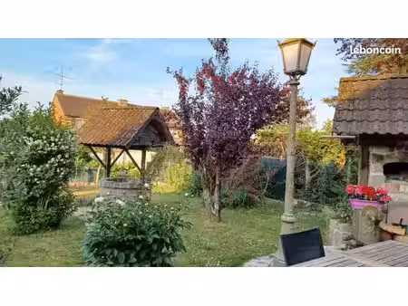 maison semi-mitoyenne avec jardin et garage