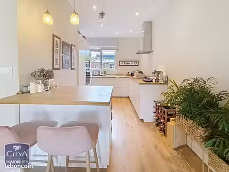 appartement 4 pièces 93 m²