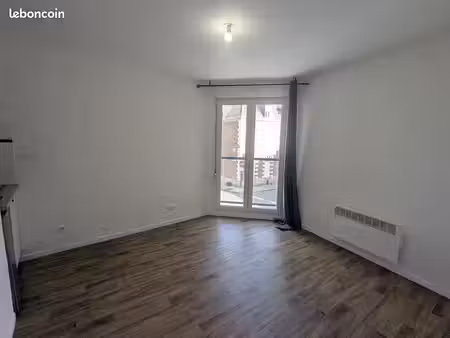 studio 1 pièce 19 m²