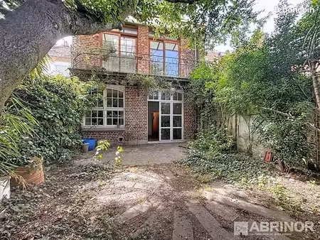 maison 8 pièces 194 m²