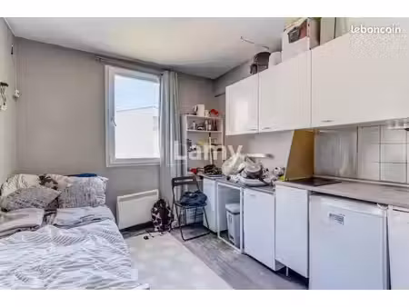 appartement 1 pièce 13 m²