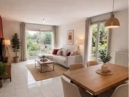 ? bel appartement lumineux avec balcon et vue dégagée – douai rare sur le secteur
