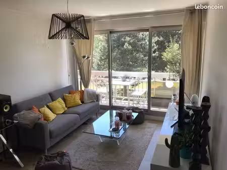 t2 à vendre