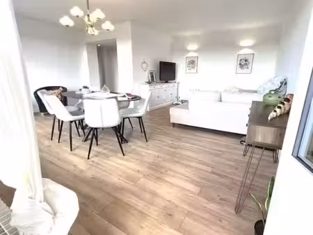 appartement 3 pièces 81 m²