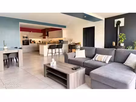 maison familiale 4/5 chambres avec grand garage  jardin et terrasse sans vis-à-vis
