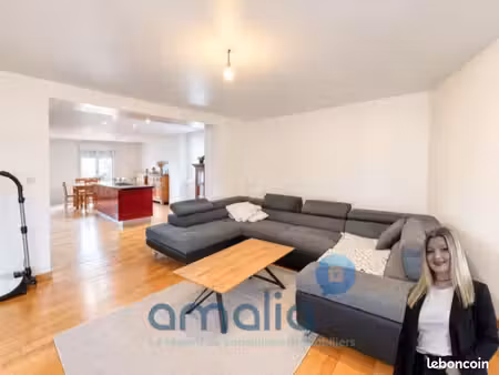 maison 5 pièces 200 m²
