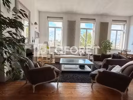 appartement 6 pièces 184 m²