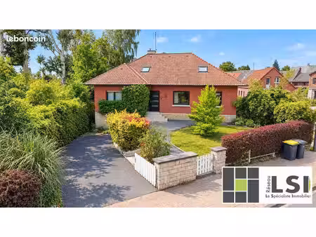 maison 10 pièces 159 m²