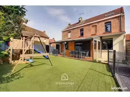 maison 6 pièces 140 m²