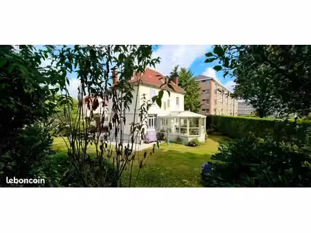 maison 7 pièces 190 m²