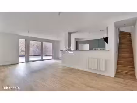 maison 5 pièces 136 m²