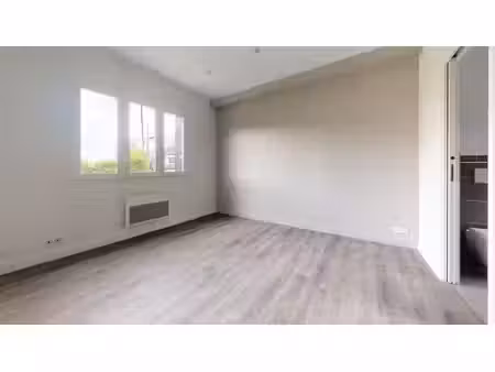 appartement l hay les roses 1 pièce(s)