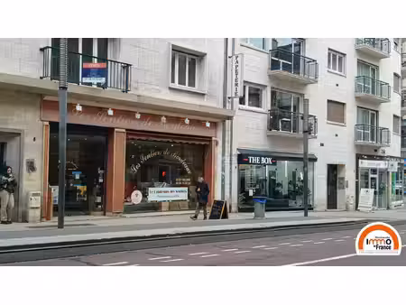 boutique - republique/saint marc 69.78 m2
