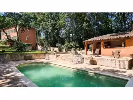 bastide de charme r+1 206m² sur terrain 6.946m² avec piscine et garage