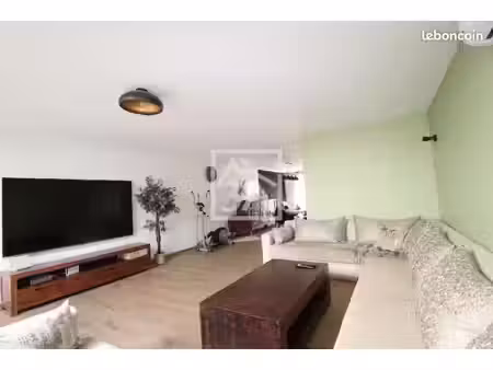 maison 6 pièces 134 m²