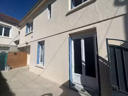 location maison 3 pièces  60.00m²  roissy