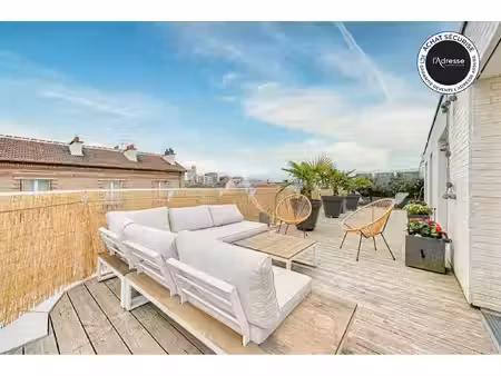 vente appartement 6 pièces  152.00m²  suresnes