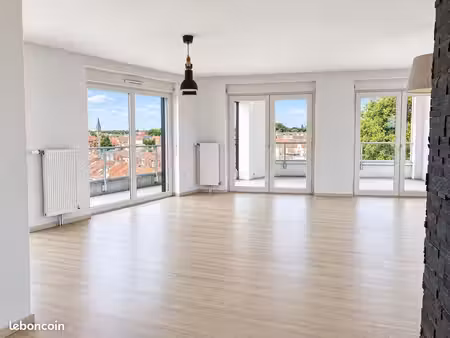 appartement 5 pièces 82 m²