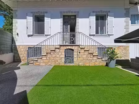 magnifique maison de ville  proche commerces et croisette - 127 m2 habitables