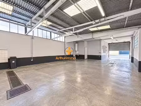vente local commercial 578 m2 à tarbes