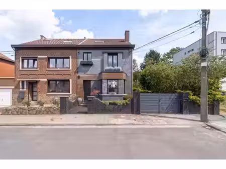 maison pleine de caractère