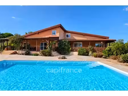 propriété à vendre figari 8 pièce(s) 220m2 890 000€